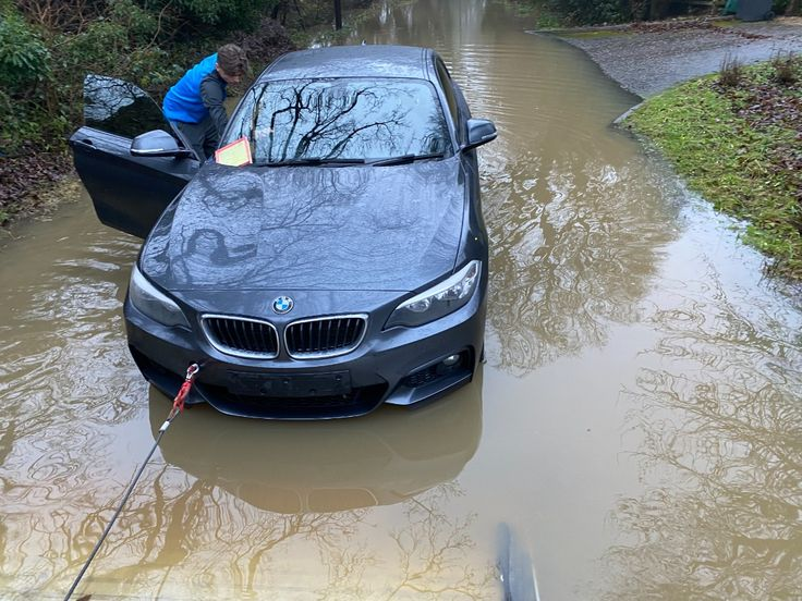 Flooded Vehicle buying Service